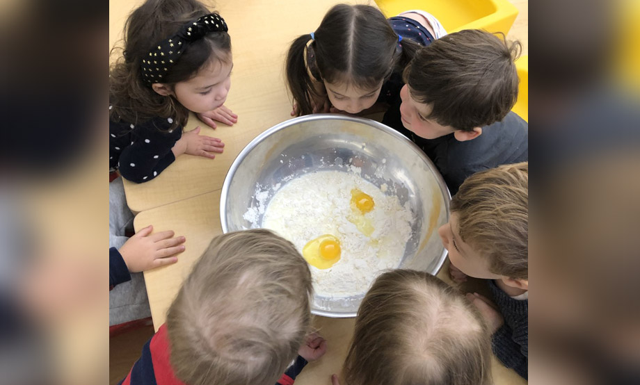 5 Cognitive Benefits of Getting Kids Cooking in the Kitchen